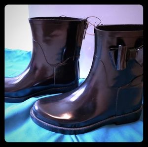 Jessica Simpson rain boots